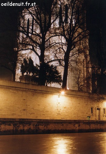 36-09 notre dame.jpg