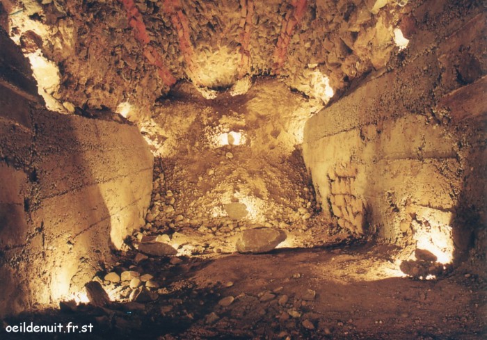 0402-14 cloaqua.jpg