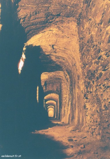 0901-15 vaise.jpg